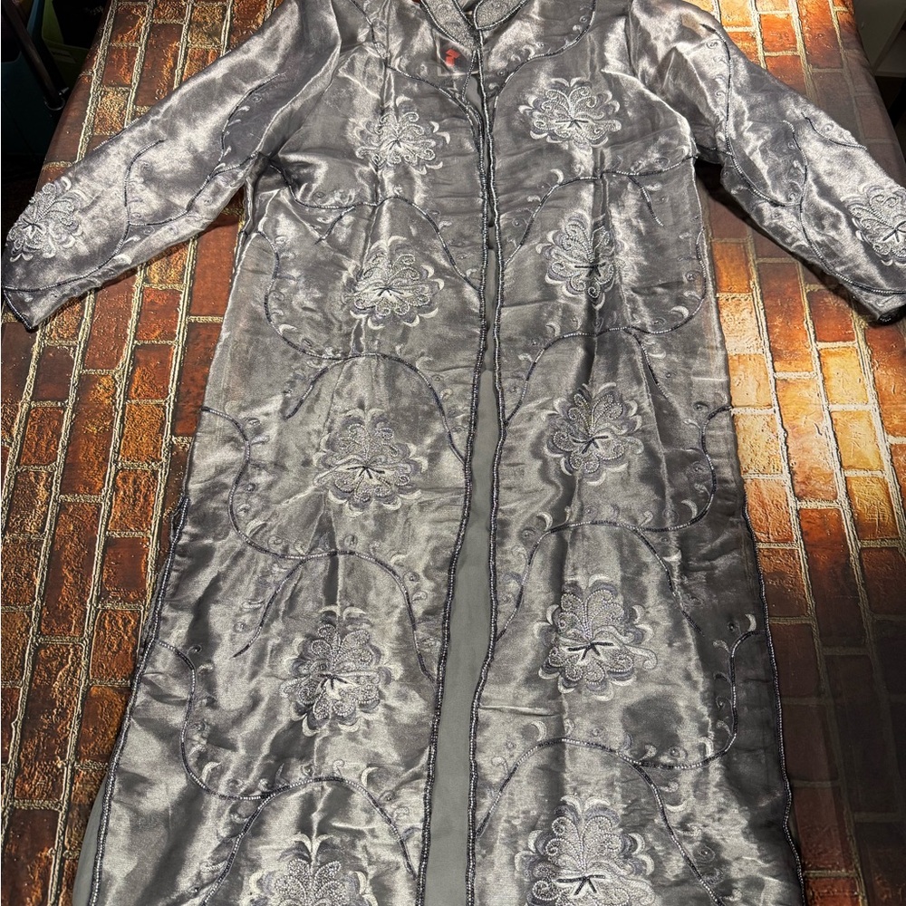 Chic Silver Embroidered Long Sleeve Dress